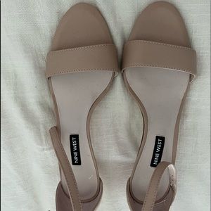 9 west leather kitten heels 2”